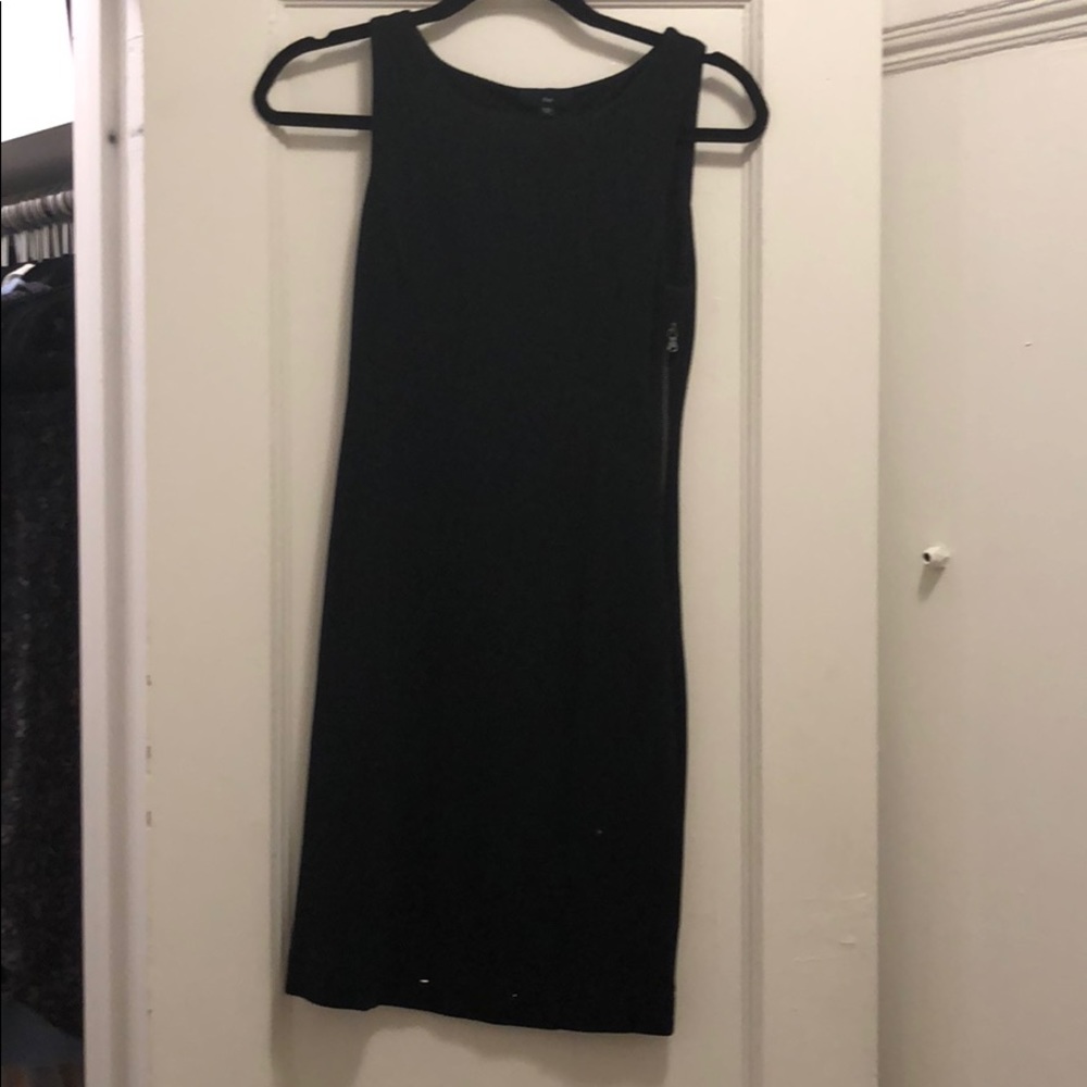 Black Gap shift knit dress size 2